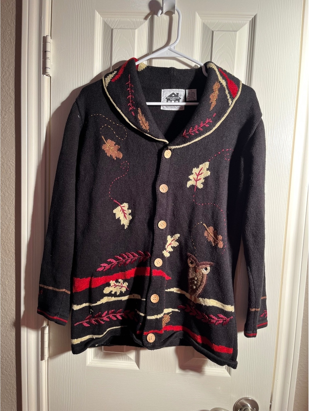 Medium storybook knits cardigan sweater owl